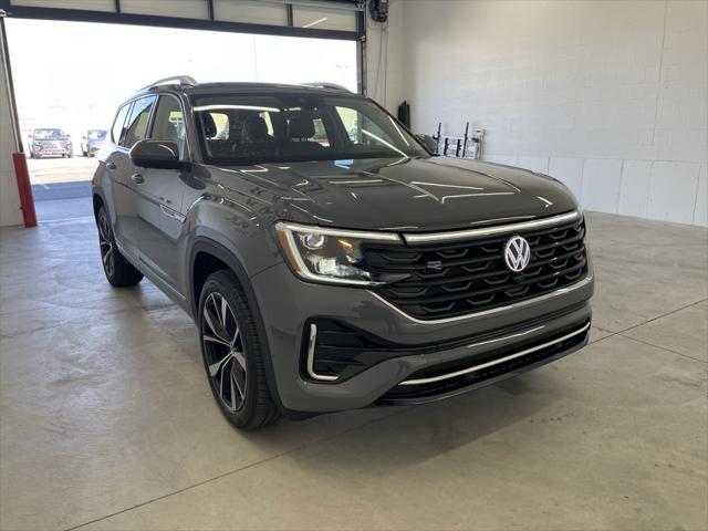 new 2025 Volkswagen Atlas car, priced at $54,994