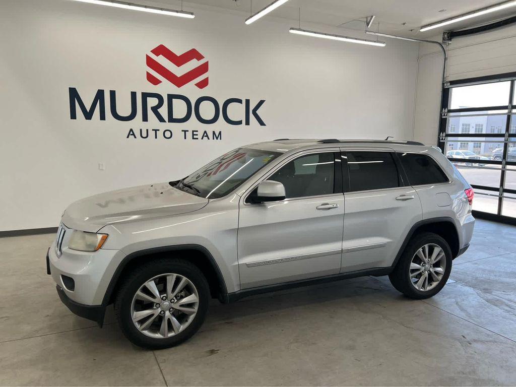 used 2013 Jeep Grand Cherokee car, priced at $5,499