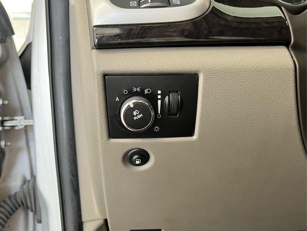 used 2013 Jeep Grand Cherokee car, priced at $5,499