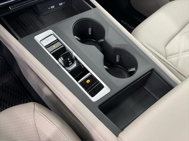 new 2025 Volkswagen Atlas car, priced at $40,700
