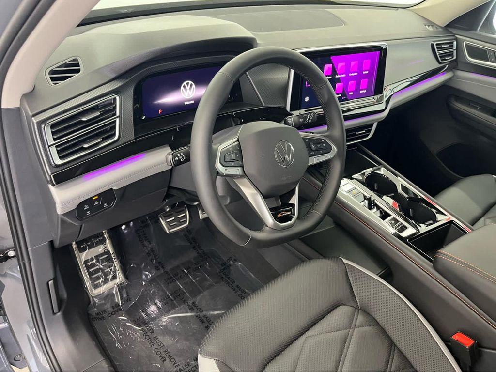 new 2025 Volkswagen Atlas car, priced at $47,612