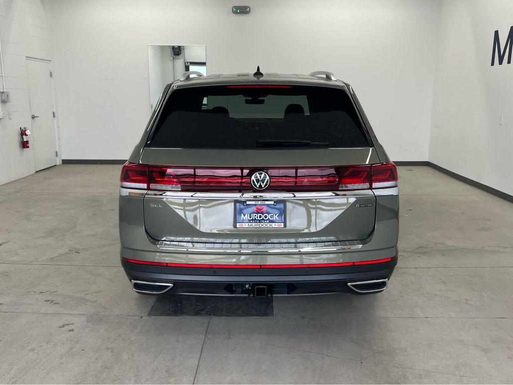 new 2025 Volkswagen Atlas car, priced at $49,428