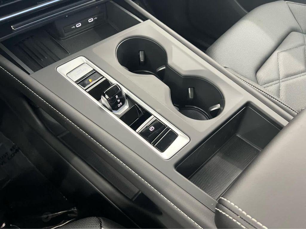 new 2025 Volkswagen Atlas car, priced at $40,513