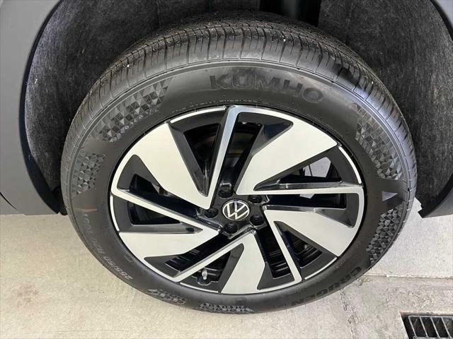 used 2024 Volkswagen Atlas car, priced at $39,999