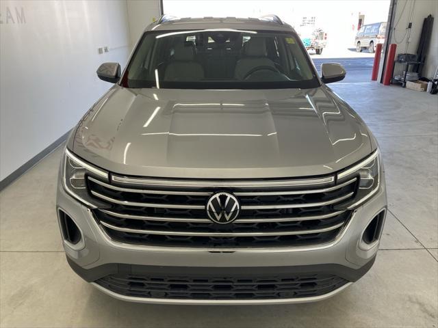 new 2024 Volkswagen Atlas car, priced at $38,157