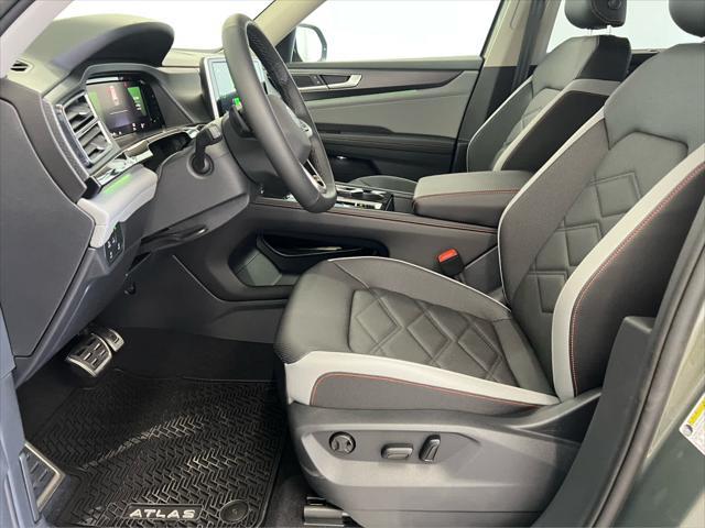 new 2025 Volkswagen Atlas car, priced at $47,370
