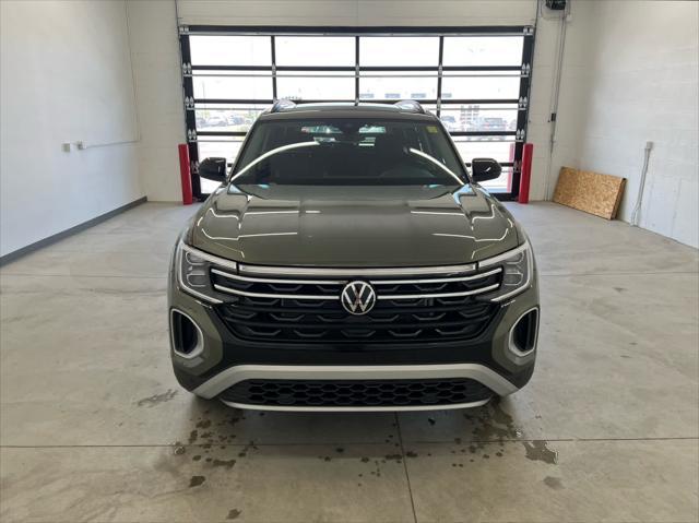 new 2025 Volkswagen Atlas car, priced at $47,370