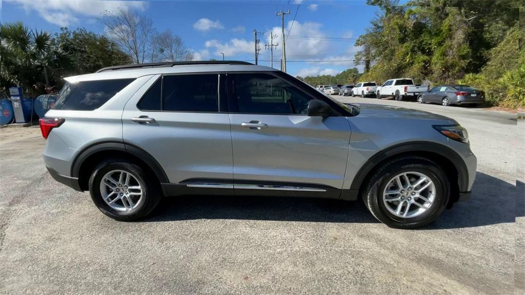 new 2025 Ford Explorer car, priced at $43,370