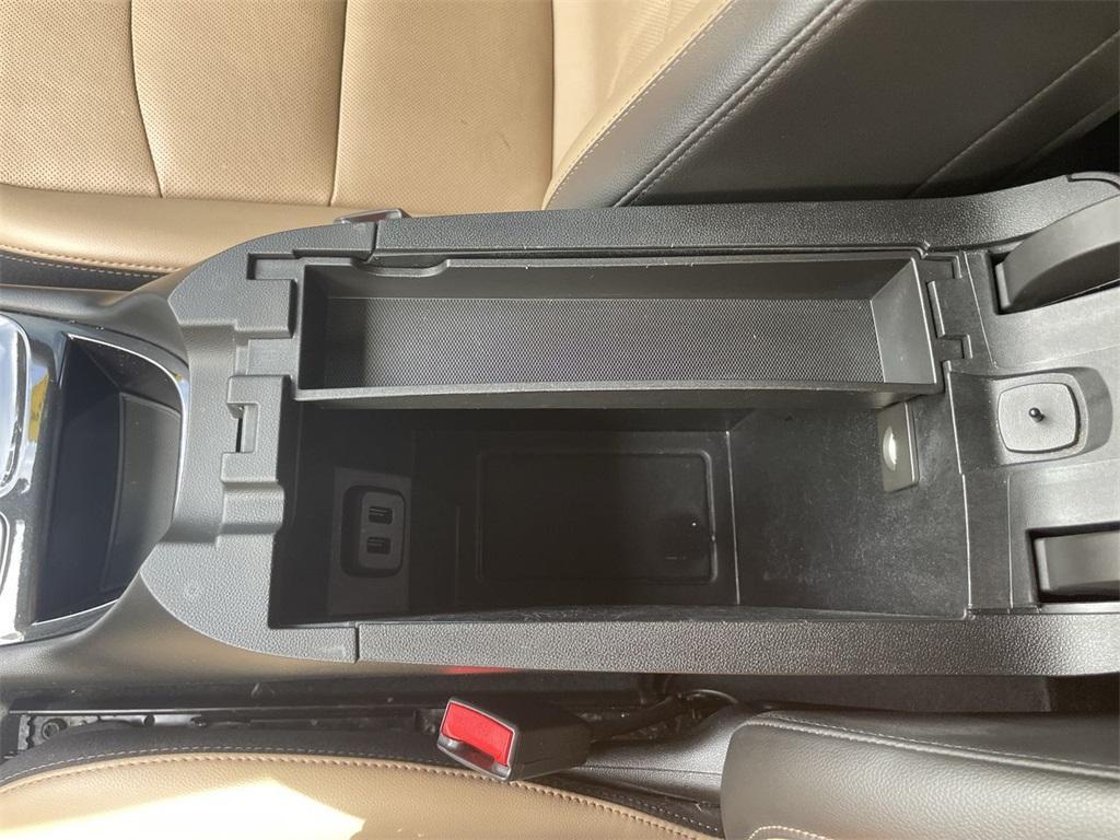 used 2022 Chevrolet Equinox car, priced at $27,520