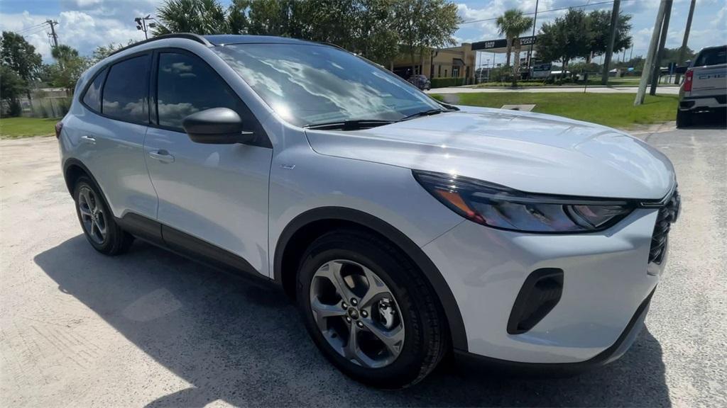 new 2025 Ford Escape car, priced at $31,679