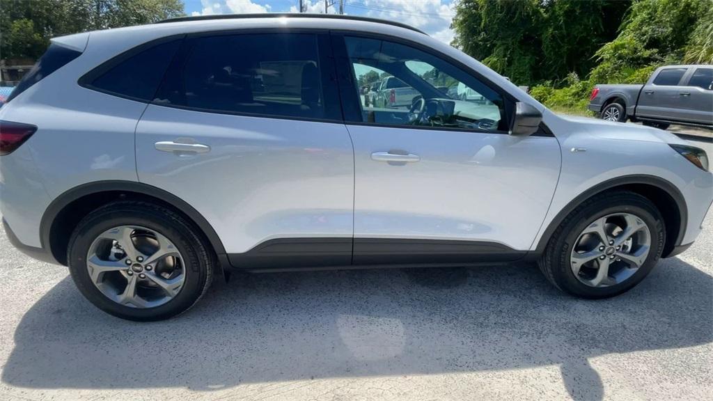 new 2025 Ford Escape car, priced at $31,679