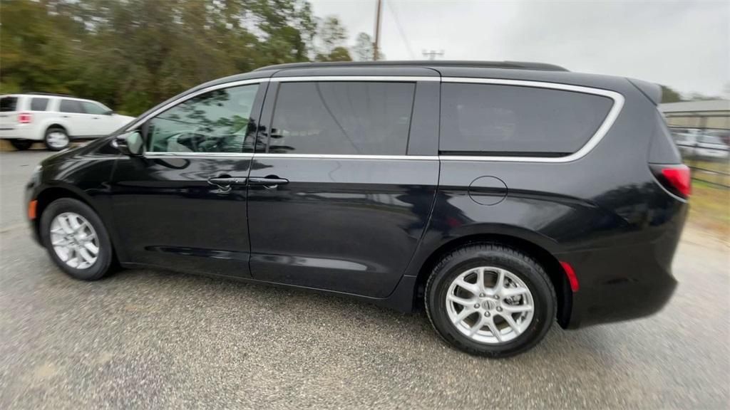 used 2022 Chrysler Pacifica car, priced at $22,469