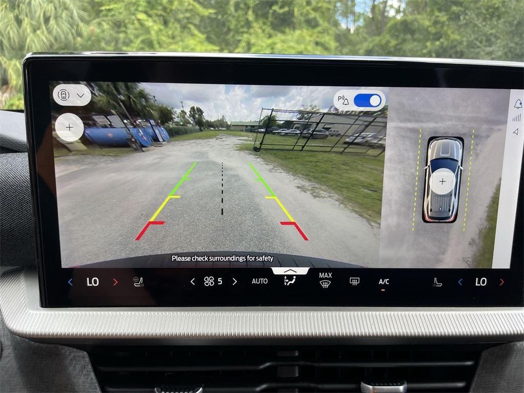 new 2025 Ford Explorer car, priced at $51,585