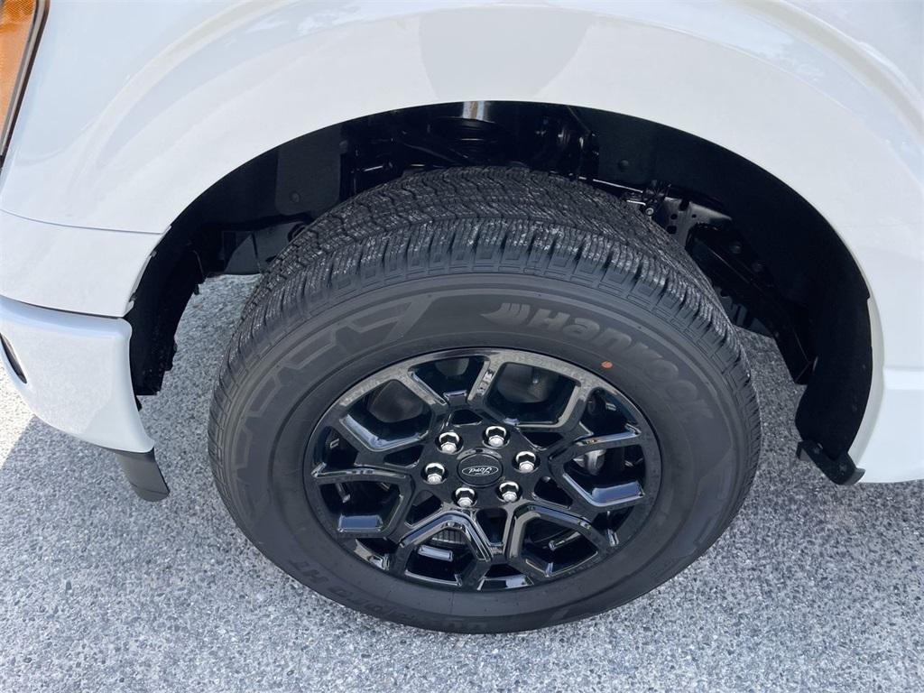 new 2025 Ford F-150 car, priced at $43,861