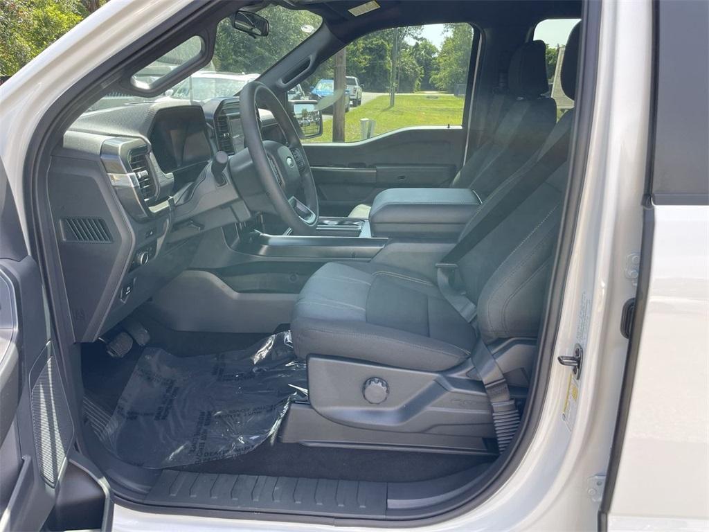 new 2025 Ford F-150 car, priced at $43,861