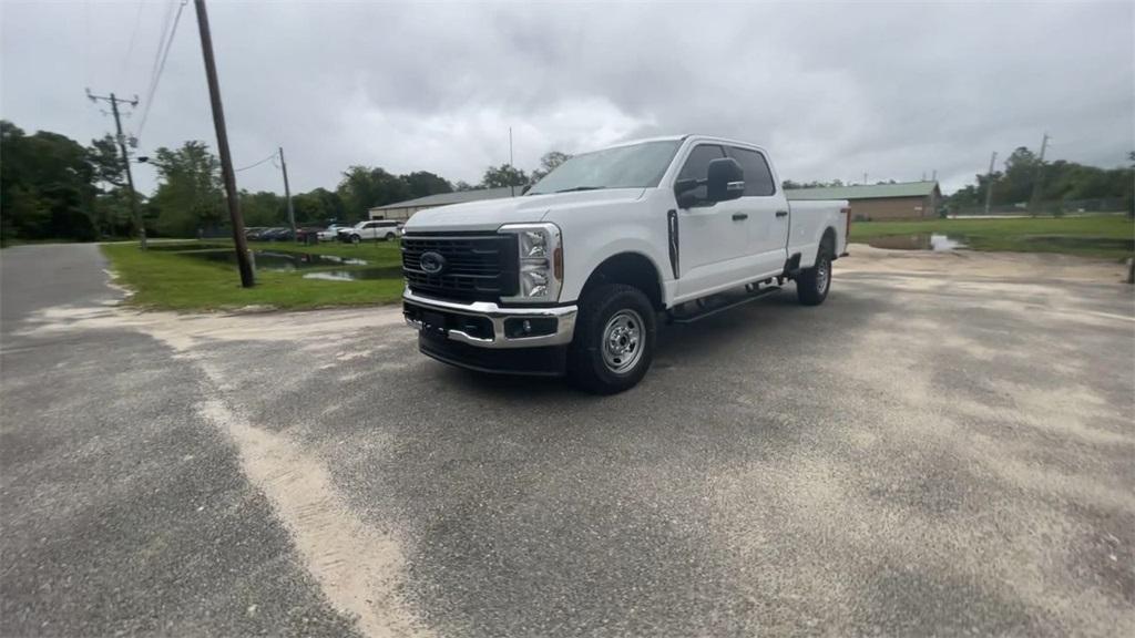 new 2024 Ford F-250 car, priced at $52,890