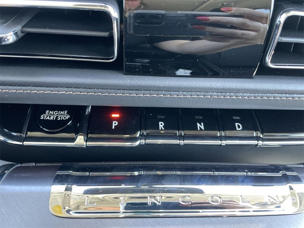 new 2025 Lincoln Aviator car