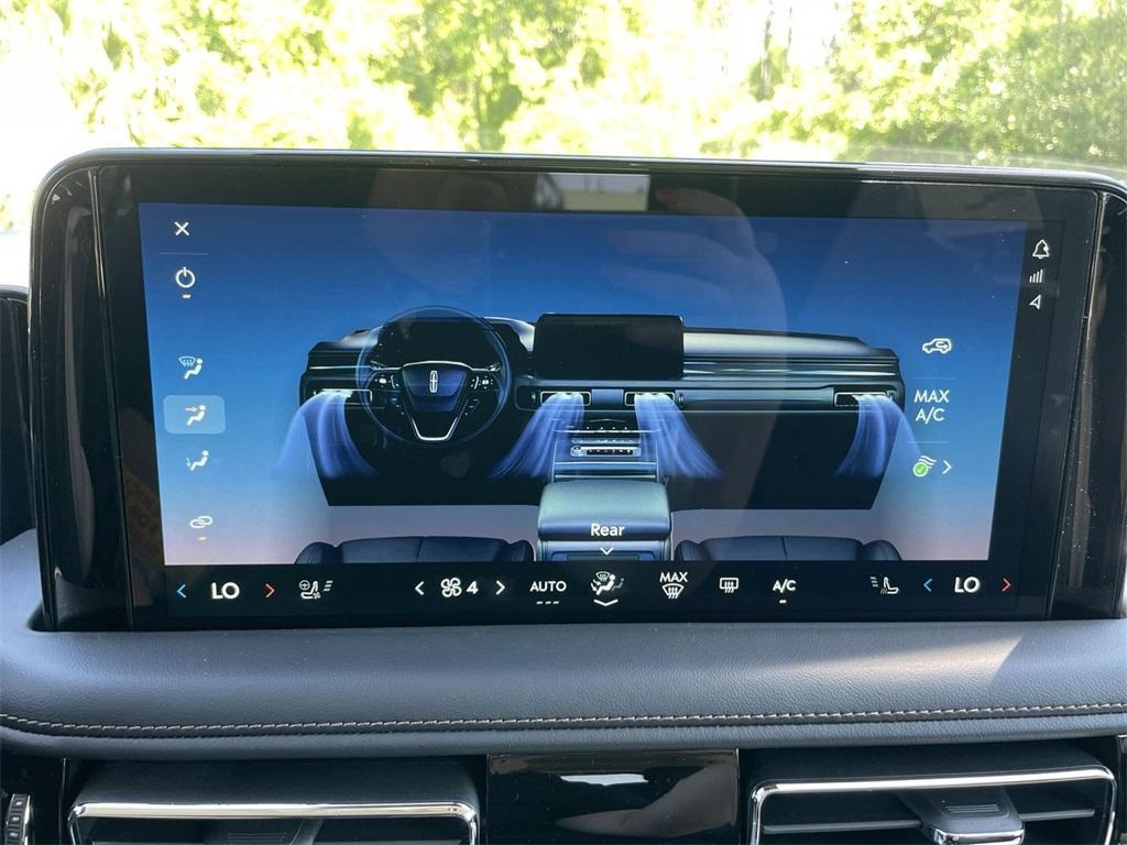 new 2025 Lincoln Aviator car