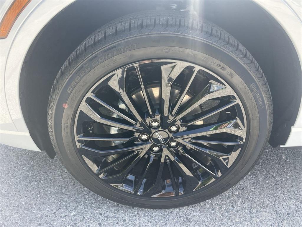 new 2025 Lincoln Corsair car