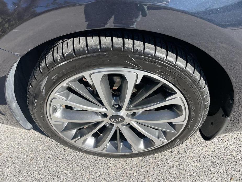 used 2019 Kia Cadenza car, priced at $18,284