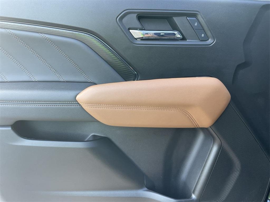 used 2024 GMC Canyon car, priced at $46,889
