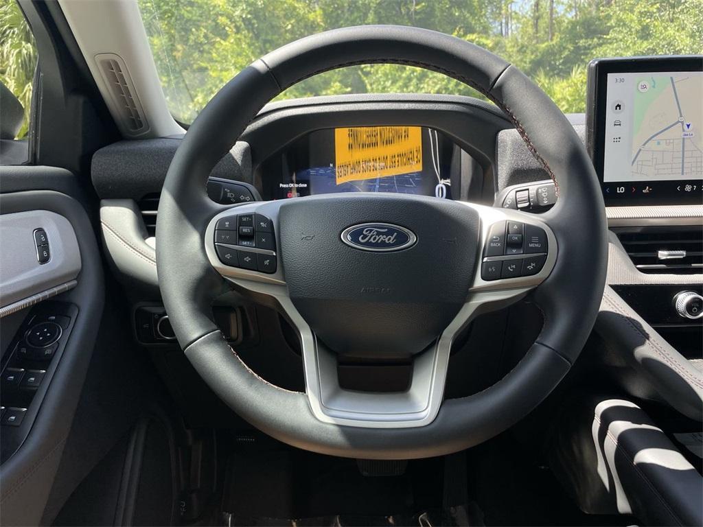 new 2025 Ford Explorer car, priced at $40,795
