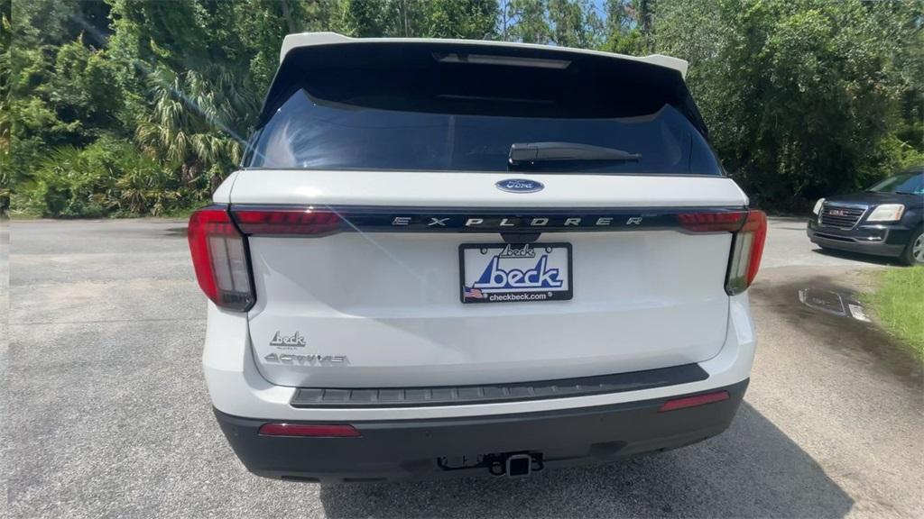 new 2025 Ford Explorer car, priced at $40,795