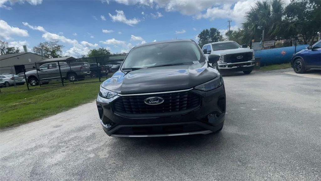 new 2025 Ford Escape car, priced at $27,653