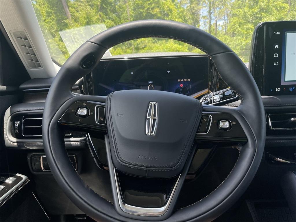 new 2025 Lincoln Aviator car