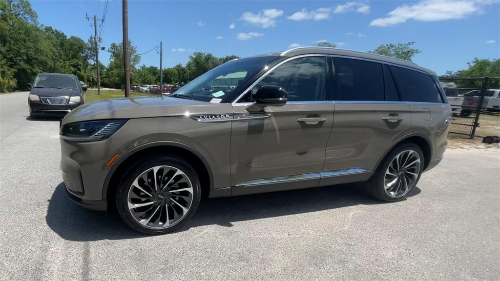 new 2025 Lincoln Aviator car