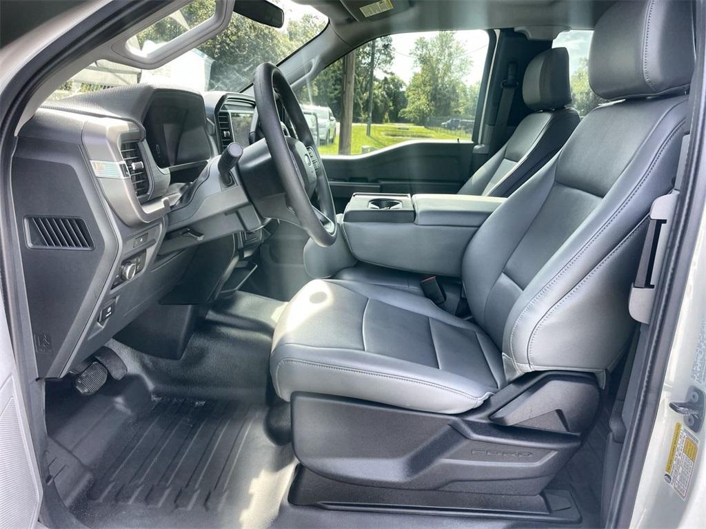 new 2025 Ford F-150 car
