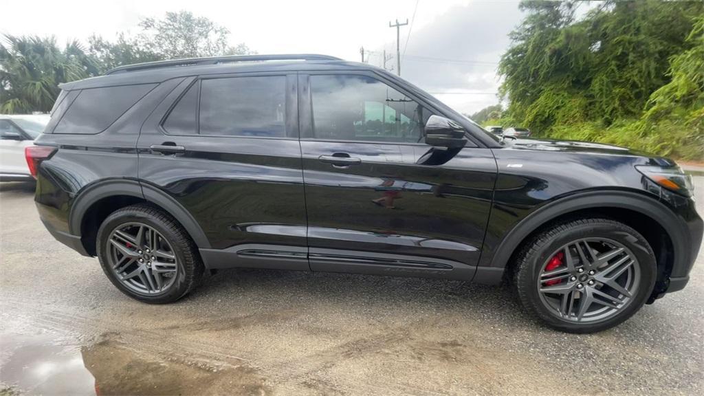 new 2025 Ford Explorer car, priced at $46,724