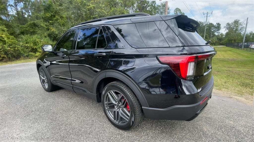 new 2025 Ford Explorer car, priced at $46,724