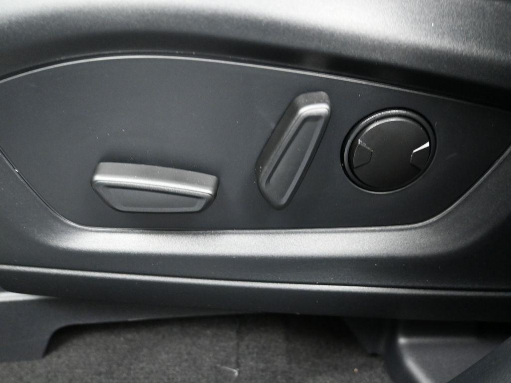 new 2025 Ford Explorer car, priced at $48,224