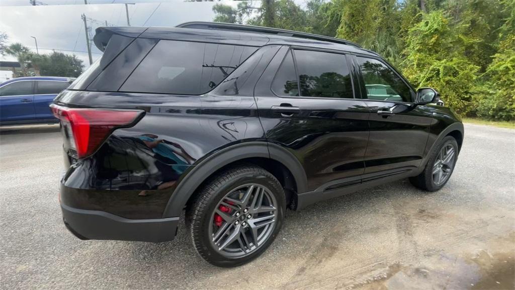 new 2025 Ford Explorer car, priced at $46,724