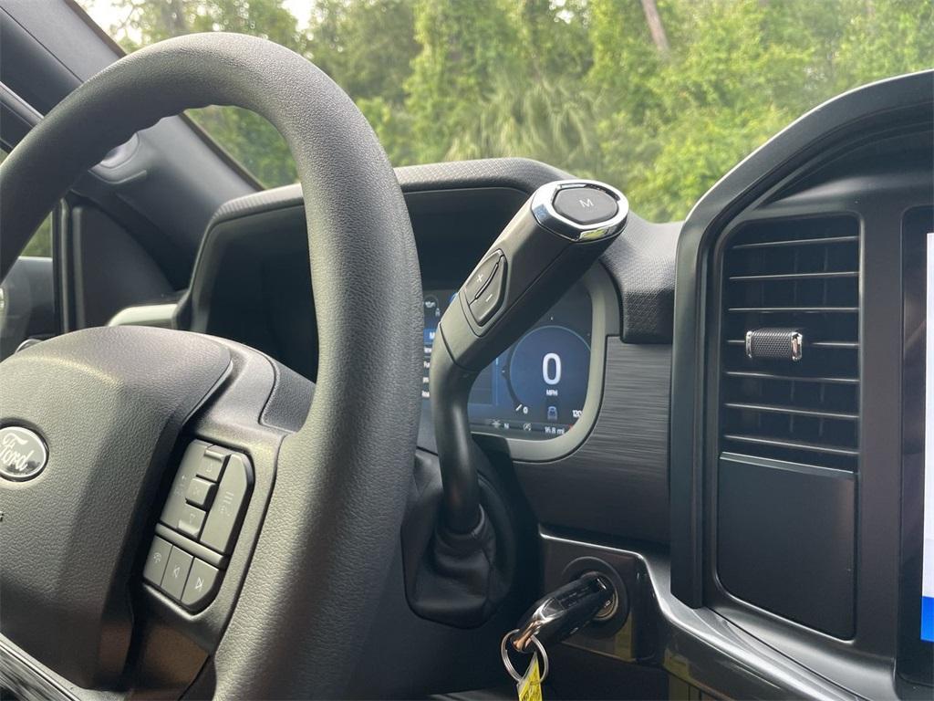 new 2025 Ford F-150 car, priced at $44,288