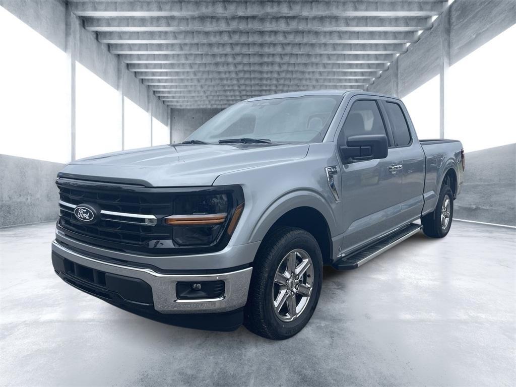 new 2025 Ford F-150 car, priced at $51,620