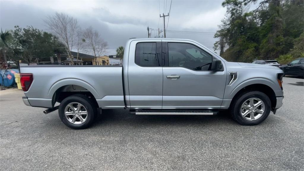 new 2025 Ford F-150 car, priced at $51,620