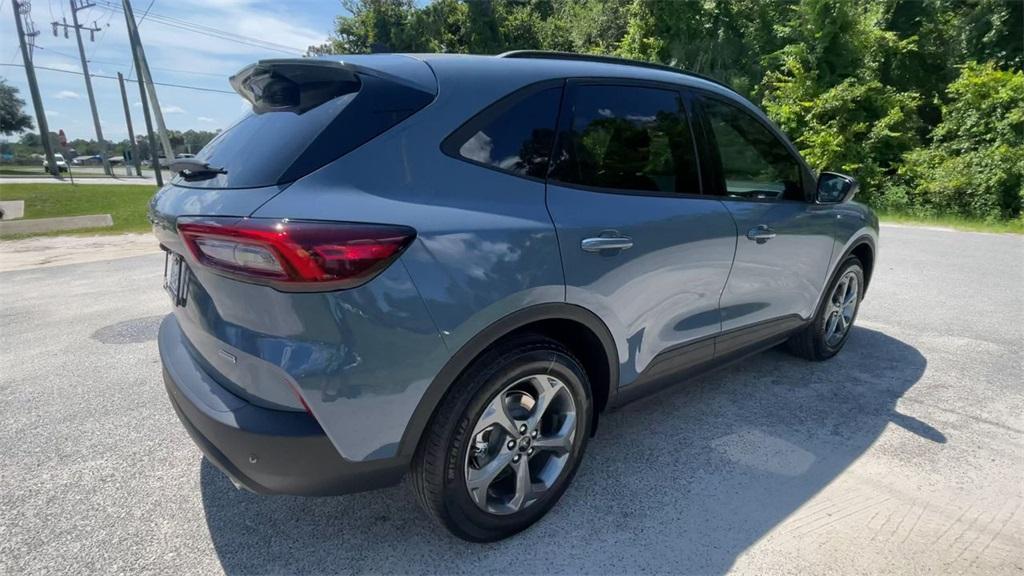 new 2025 Ford Escape car, priced at $33,144