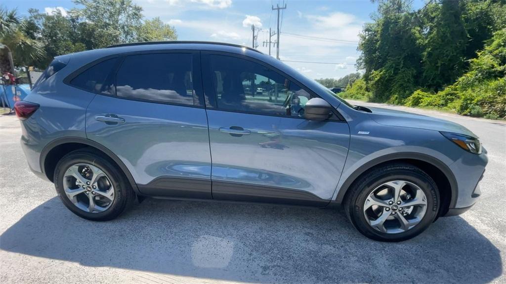 new 2025 Ford Escape car, priced at $33,144