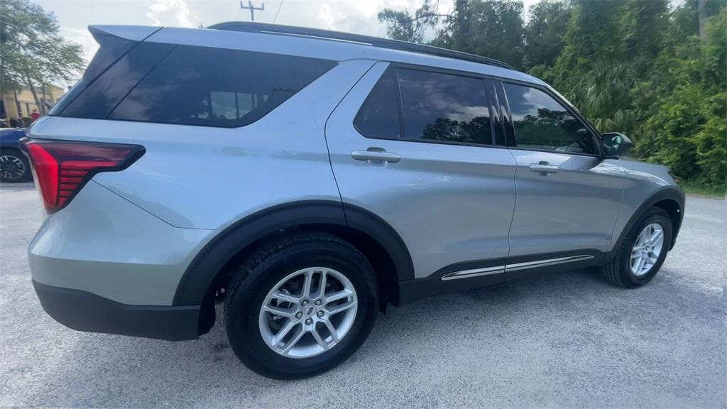 new 2025 Ford Explorer car