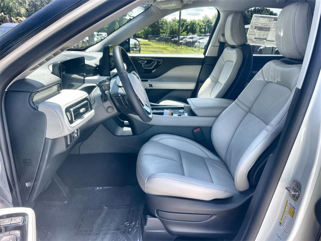 new 2025 Lincoln Aviator car, priced at $61,312