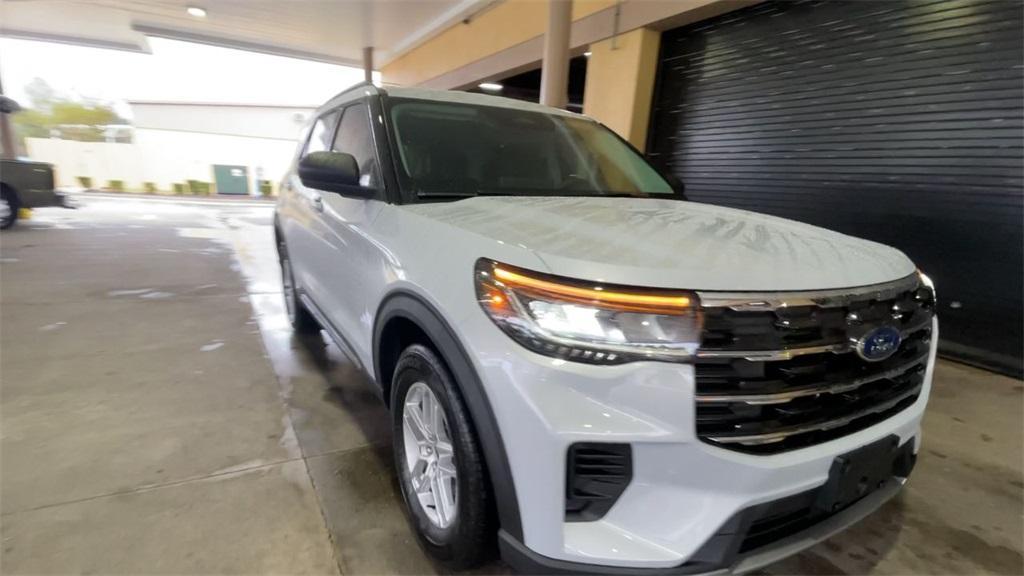 new 2025 Ford Explorer car, priced at $38,865
