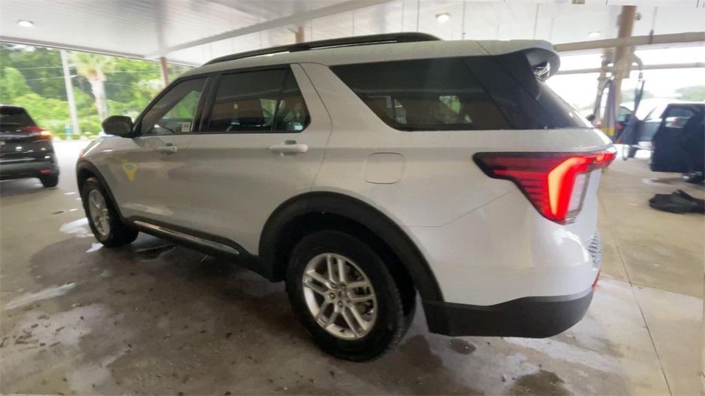 new 2025 Ford Explorer car, priced at $38,865