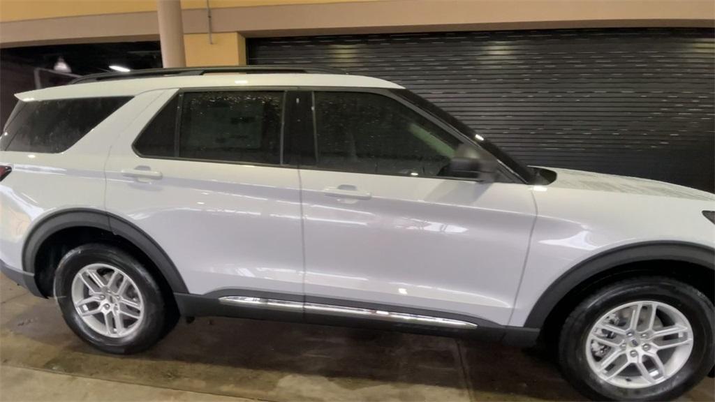 new 2025 Ford Explorer car, priced at $38,865