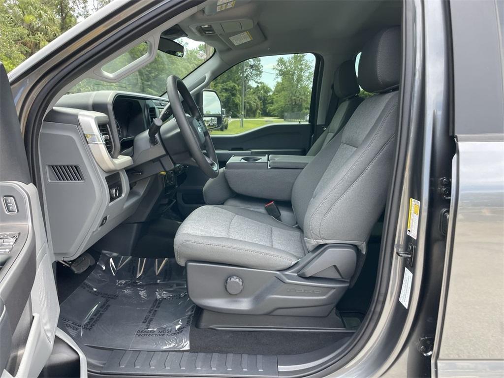 new 2025 Ford F-250 car, priced at $67,022