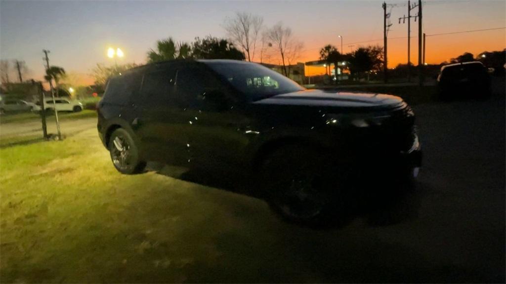 new 2025 Ford Explorer car, priced at $57,550