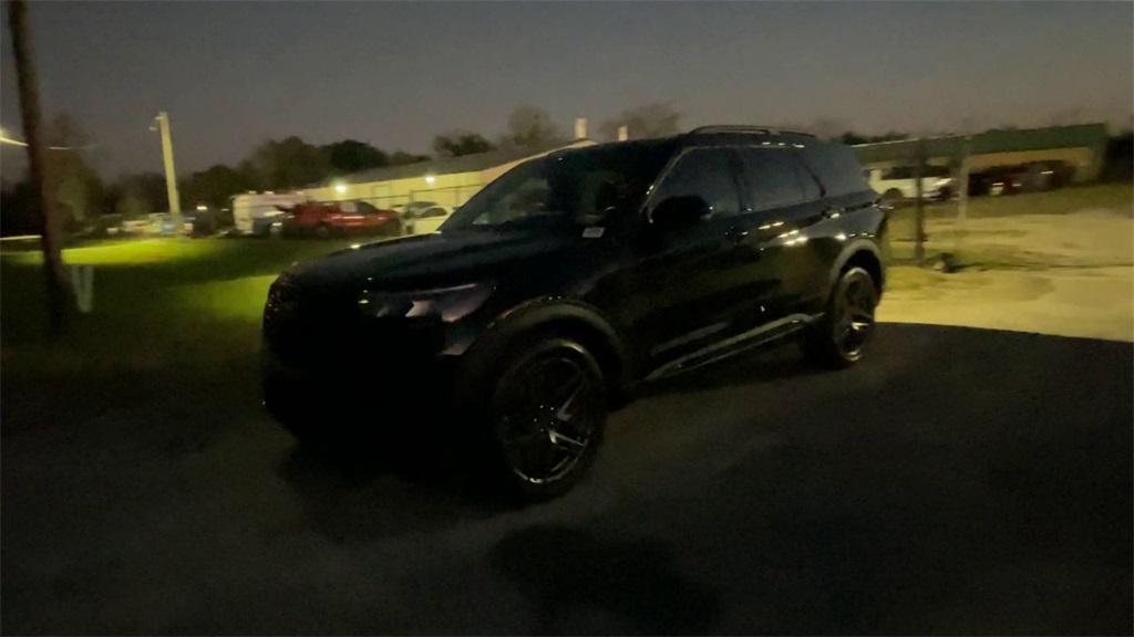 new 2025 Ford Explorer car, priced at $57,550