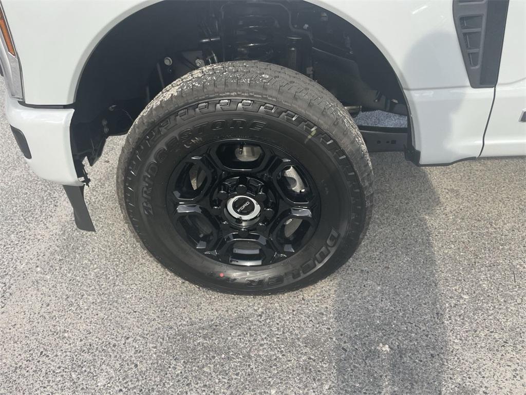 new 2025 Ford F-250 car, priced at $67,022