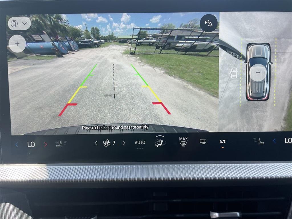 new 2025 Ford Explorer car